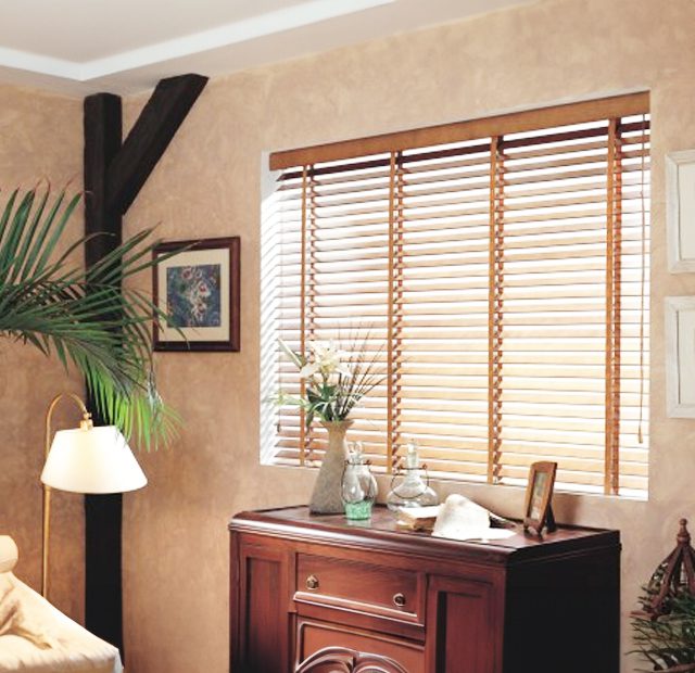 curtain shop in Dubai